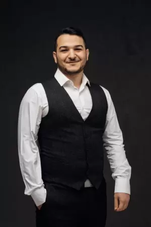 Айвазян Алик Мишаевич