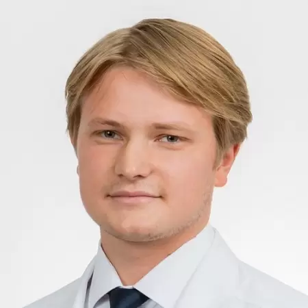 Врач Красиков Артем Владимирович